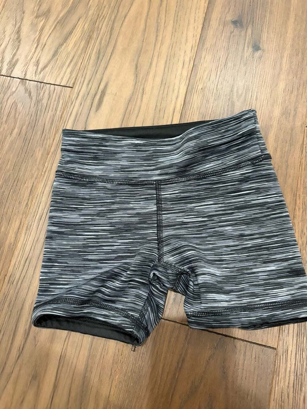 Old Navy Active Girls Go-Dry Black And White Space Dye Athletic Shorts Size S (6